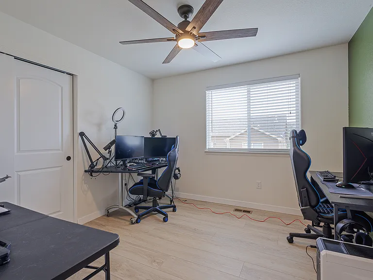8513 16th St — Photo 21