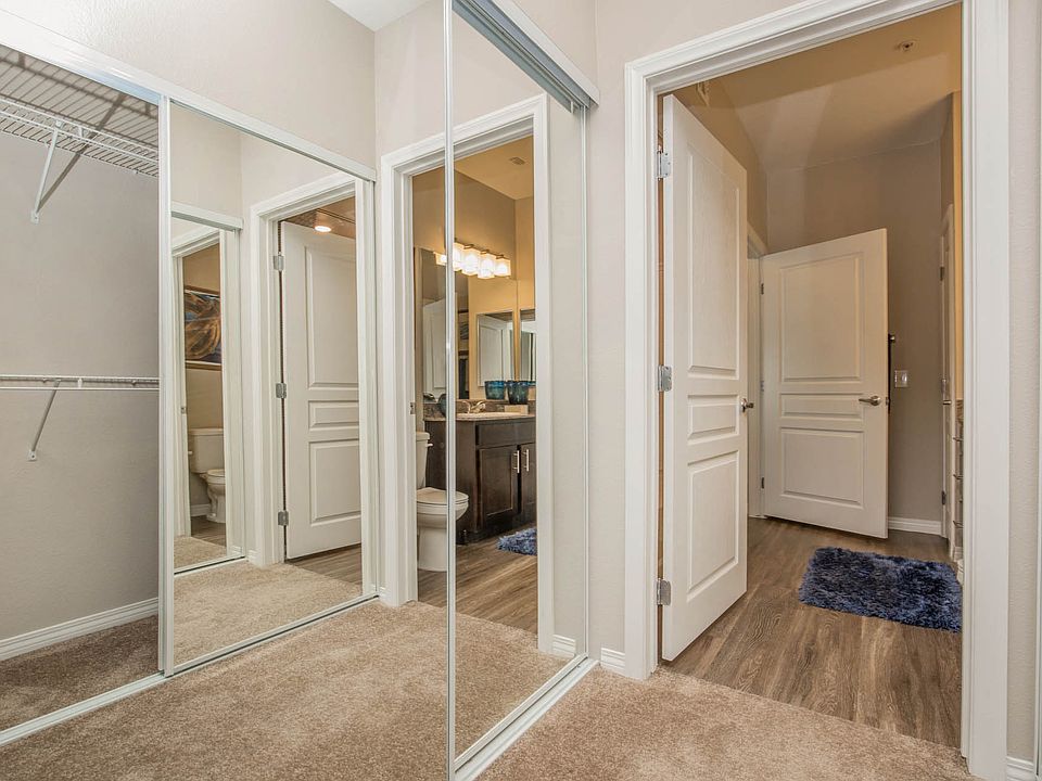 2d2 (Phase II) 1140 SQFT 2 Bed 2 Bath