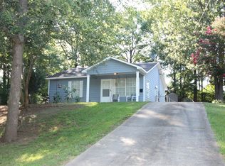 1196 Lindsey St, Lagrange, GA 30240