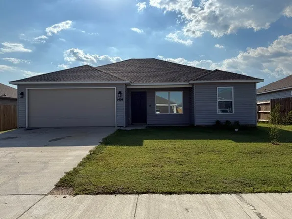 1404 S Pampas St, Siloam Springs, AR 72761
