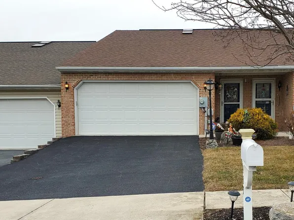 437 Frick Ave, Waynesboro, PA 17268