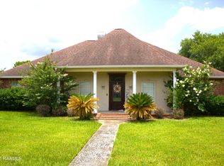 101 David St, Breaux Bridge, LA 70517