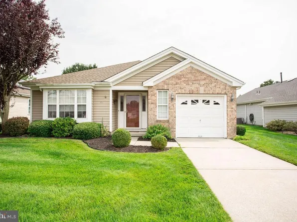 13 Brandon Ln, Sewell, NJ 08080