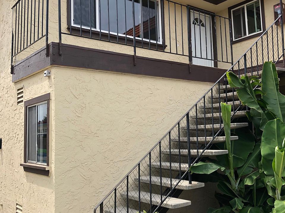 1st image of 3300 Cabrillo Ave #4
