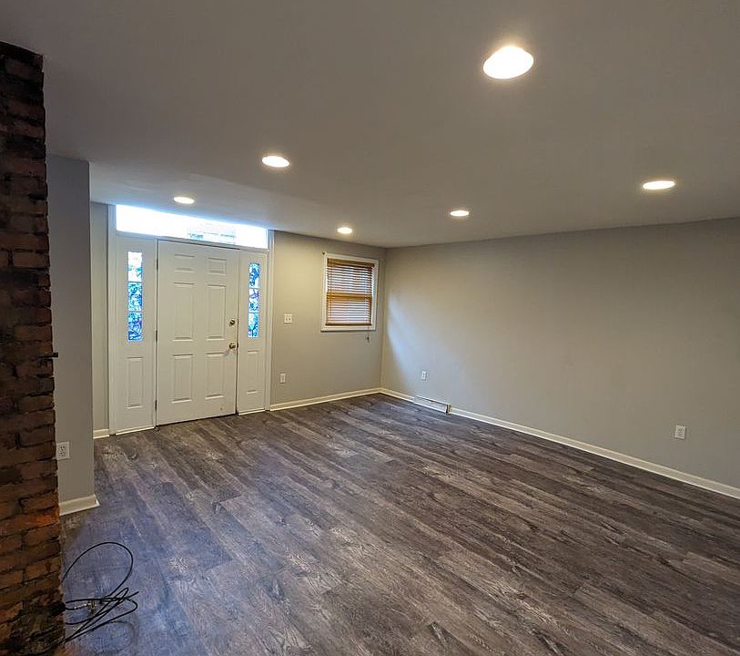 1st image of 138 S 24th St #3