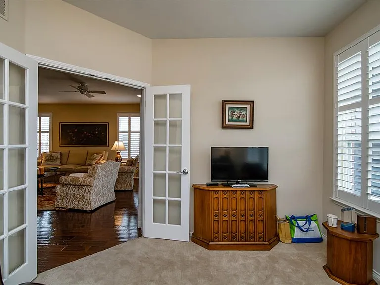6201 Arcadia Park Ln — Photo 16