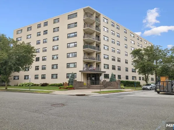 25 Grand Ave APT 1H, Hackensack, NJ 07601