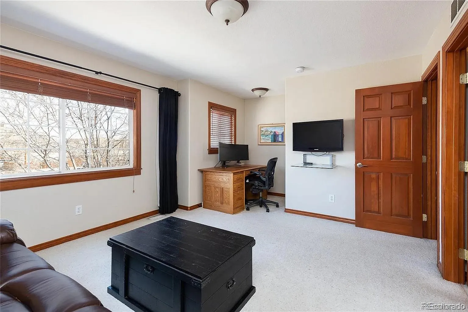 3 bed, 3.5 bath, 2802 sqft, $4,550 — Photo 4