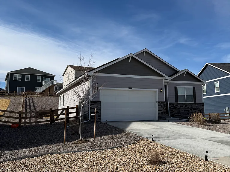 43137 Capilano Club Ct — Photo 1
