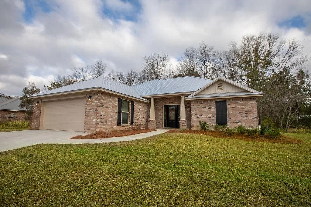 3 bed, 1488 sqft, $2,375 — Photo 1