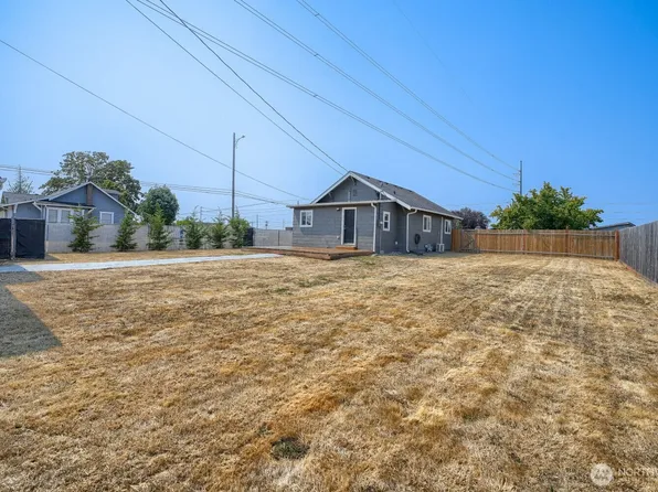 7047 S Warner Street, Tacoma, WA 98409