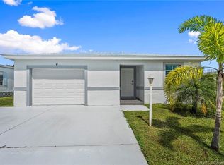 4 La Paloma Ln, Port Saint Lucie, FL 34952