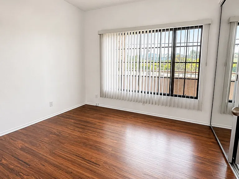 4314 Matilija Ave — Photo 11