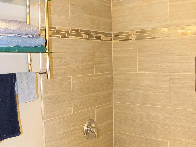 2227 5th Ave S #101 — Photo 15
