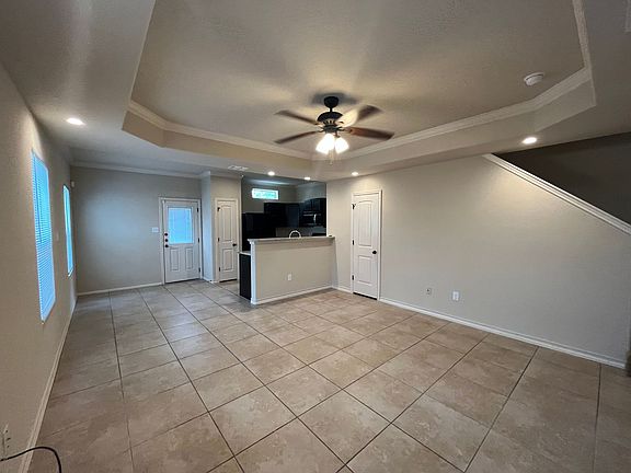 4th image of 7030 Lakeview Dr Unit 101