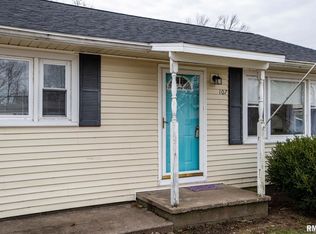 107 Vermont St, Carterville, IL 62918