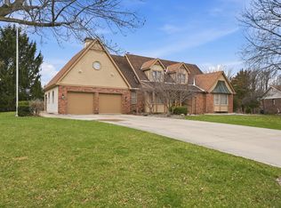 12127 Mahogany Dr, Fort Wayne, IN