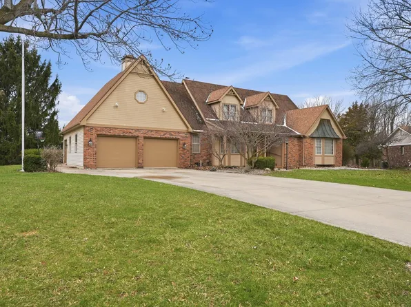 12127 Mahogany Dr, Fort Wayne, IN 46814