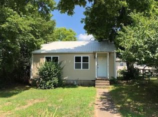 736 N Garland Ave, Fayetteville, AR 72701