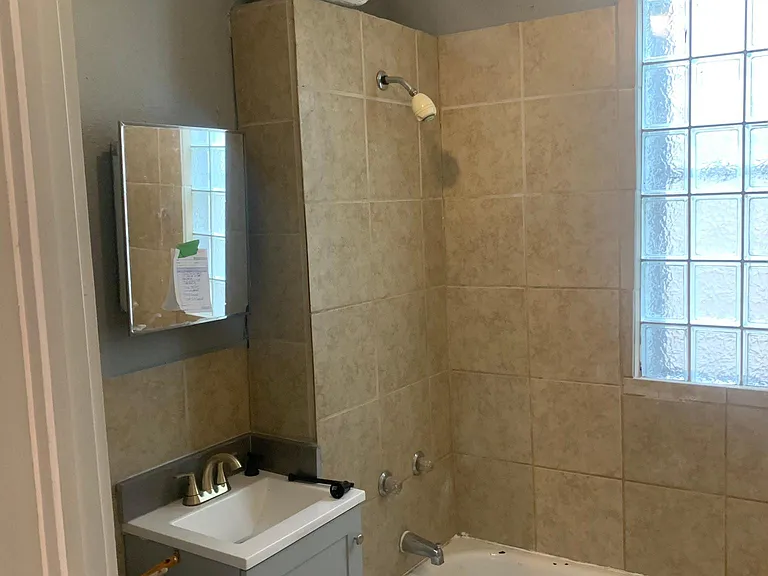 2526 W Grant St #2 — Photo 4