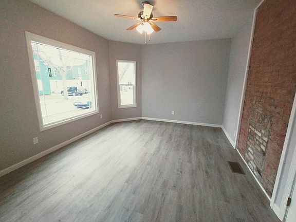 5th image of 1325 W 87th St #1