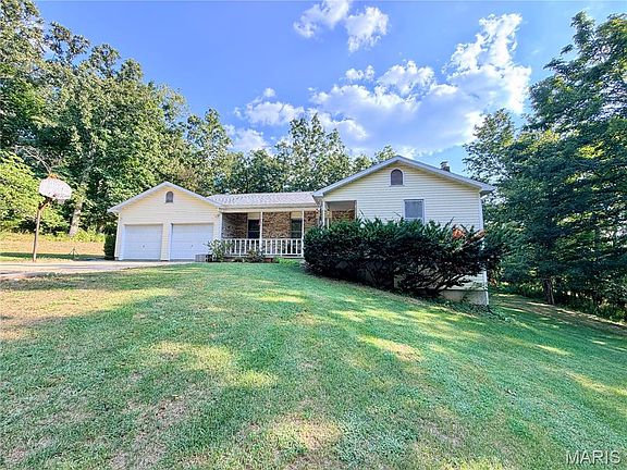 2nd image of 1710 Forest Pl