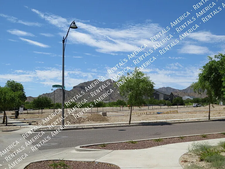 20756 W Legend Trl — Photo 37