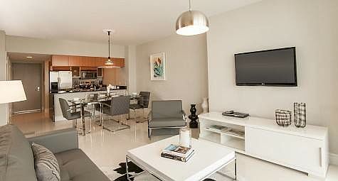 5th image of 1750 N Bayshore Dr APT 4610