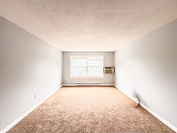 3rd image of 13 Granite St APT 11