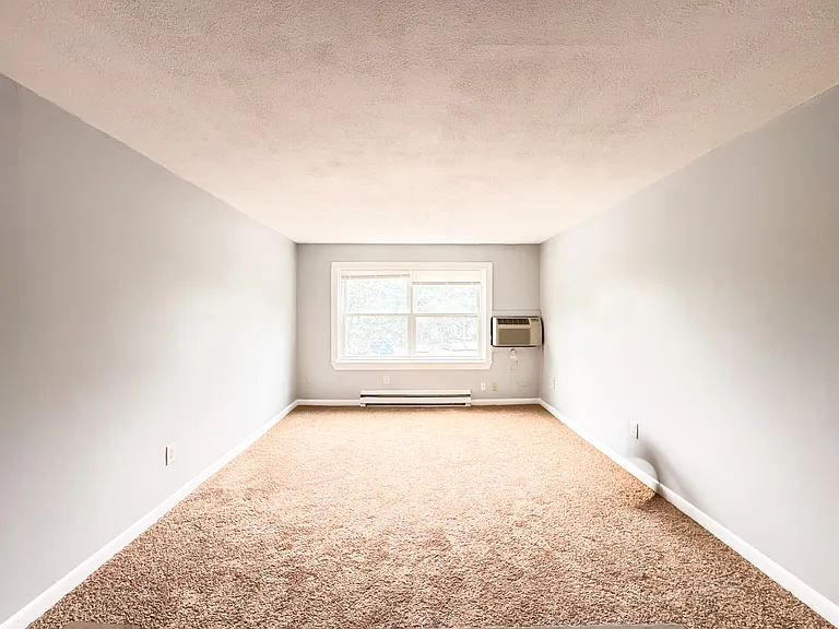 13 Granite St #11 — Photo 3