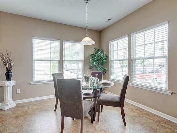 4th image of 861 Sweet Tessa Dr