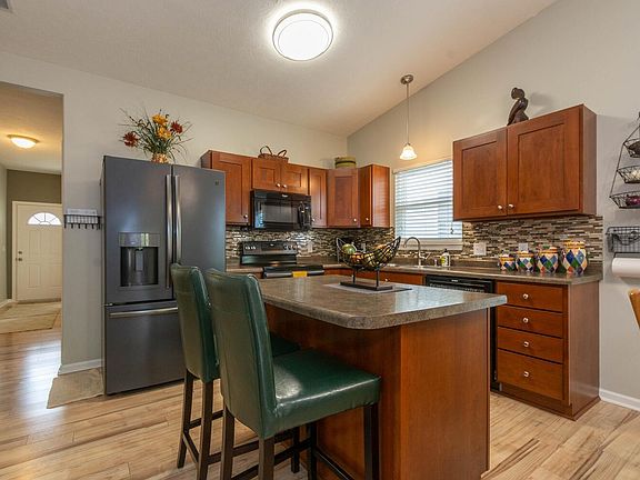 4th image of 5761 W Daffodil Ct