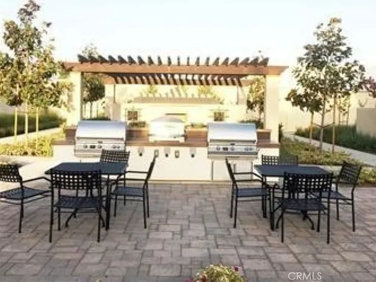 808 S Gladys Ave — Photo 17