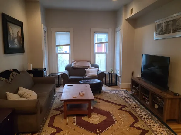 185 Green St #2, Cambridge, MA 02139