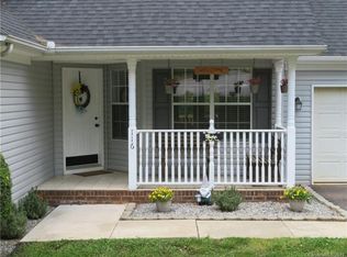 116 Gatwick Ct, Statesville, NC 28677