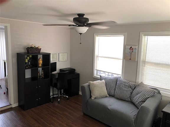 5th image of 1119 Tyrone Ct N