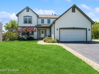 439 N Crooked Lake Ln, Lindenhurst, IL, 60046