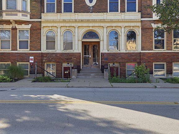 2nd image of 643 Fort Wayne Ave APT F