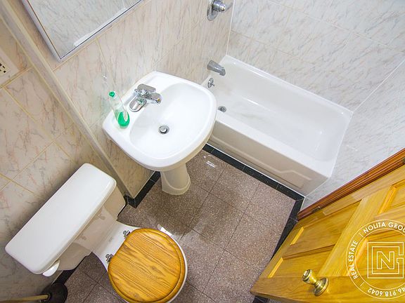 5th image of 146 Forsyth St APT 1B