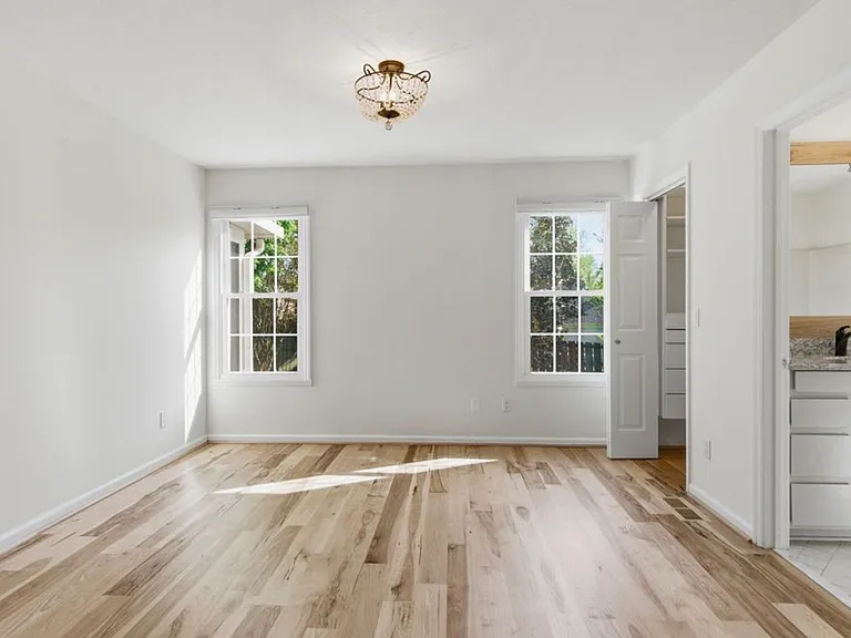 322 N Birchwood Dr — Photo 8