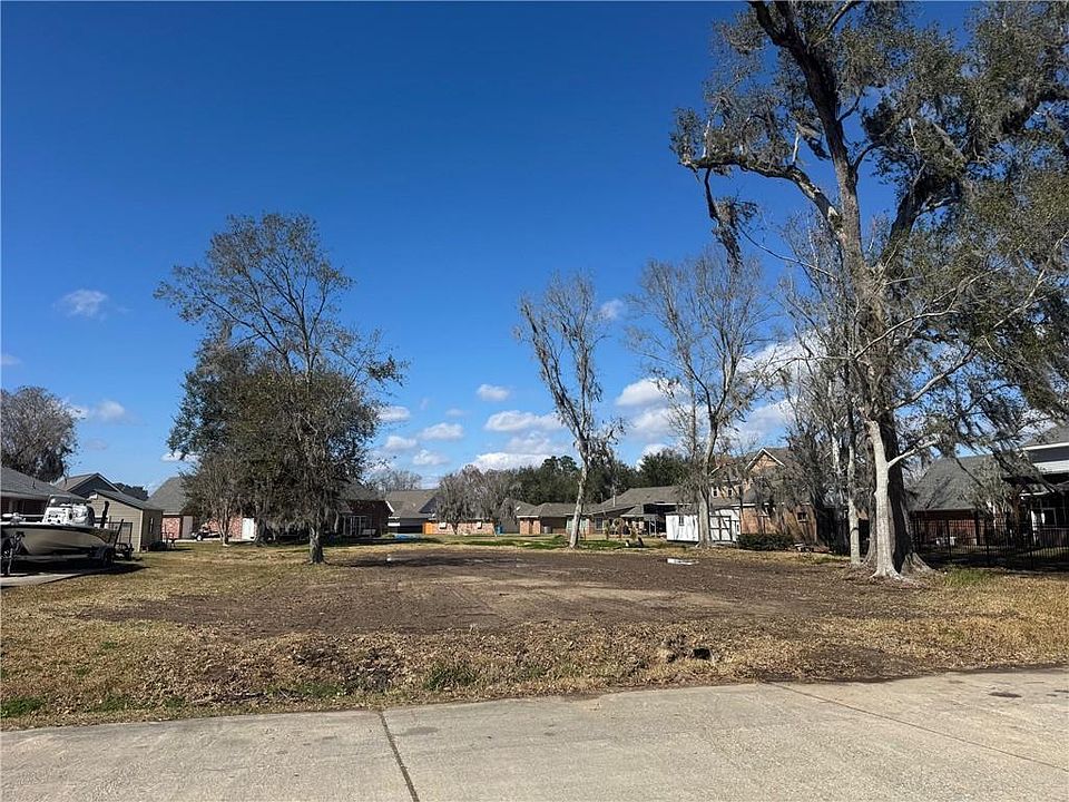 1st image of 616 Willowdale Blvd