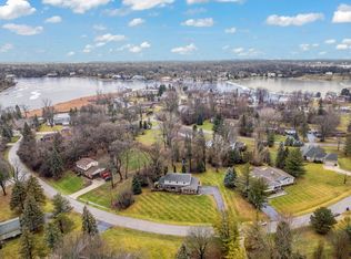 1863 Packer Rd, Bloomfield Hills, MI 48302