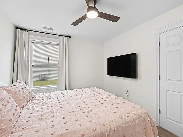 2064 Thimble Creek Dr — Photo 17
