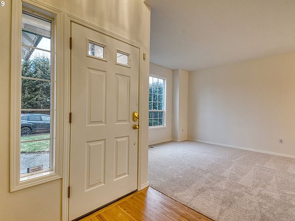 3rd image of 8905 NE 30th Ave