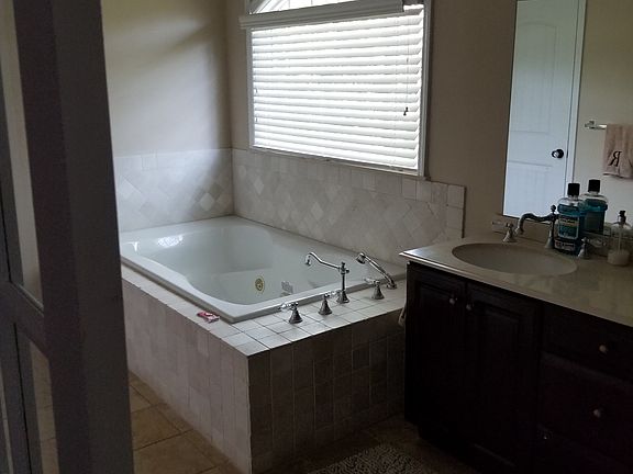 2nd image of 170 Satterthwaite Ave