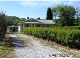 245 Mountain Rd, Hendersonville, NC 28791