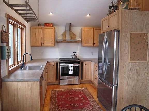 3rd image of 259 Tin Mine Rd