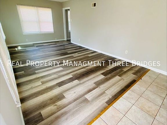 3rd image of 6156 Wulff Dr