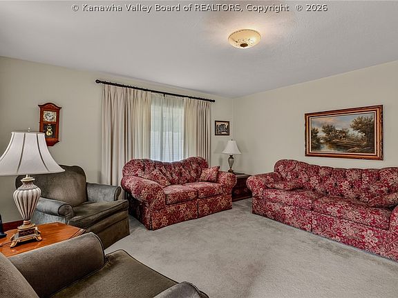 5th image of 421 24th St