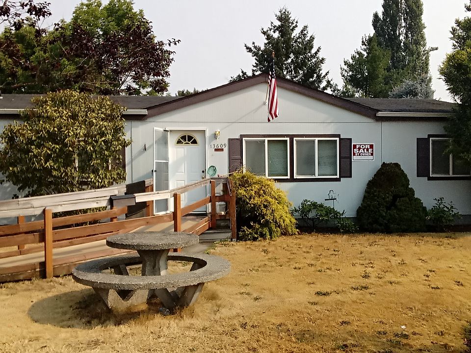 1st image of 13609 12th Ave S #7